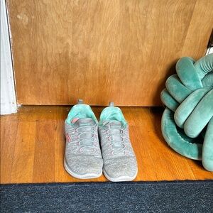 Women’s Grey and Teal Memory Foam